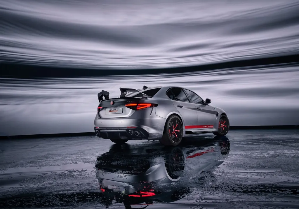 Alfa Romeo unveils the limited edtion 'Giulia Quadrifoglio Luna Rossa'